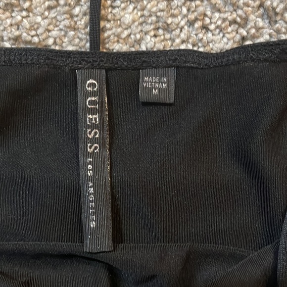 Little black guess dress - Picture 3 of 3